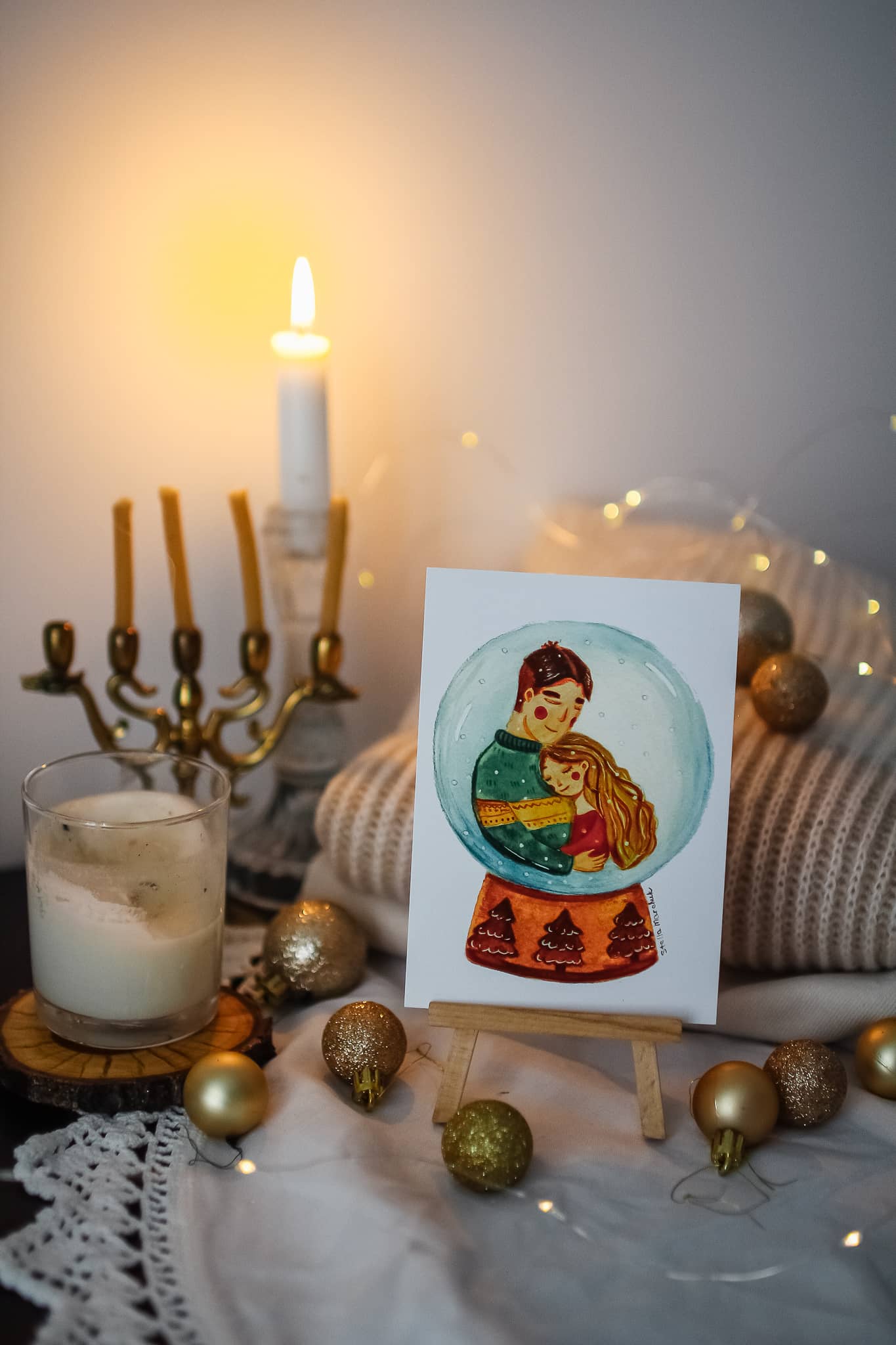Листівка куля із закоханими
